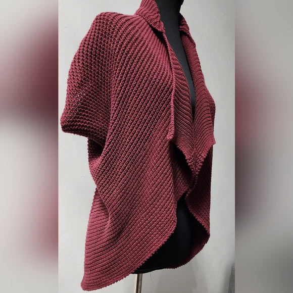 Forever 21 Woman's Knitted Burgandy Cardigan Sz S/P - Picture 4 of 6